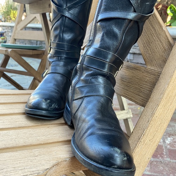 KIRA Shoes - KIRA Books from Nordstrom Xmas Event